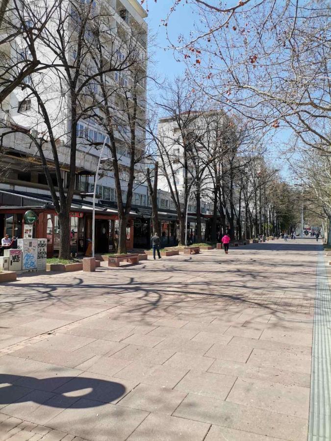 Calla 5 Apartment - Main Square, In The City Shopping Center - Parking Slot With Security And Video Camera Скопие Екстериор снимка