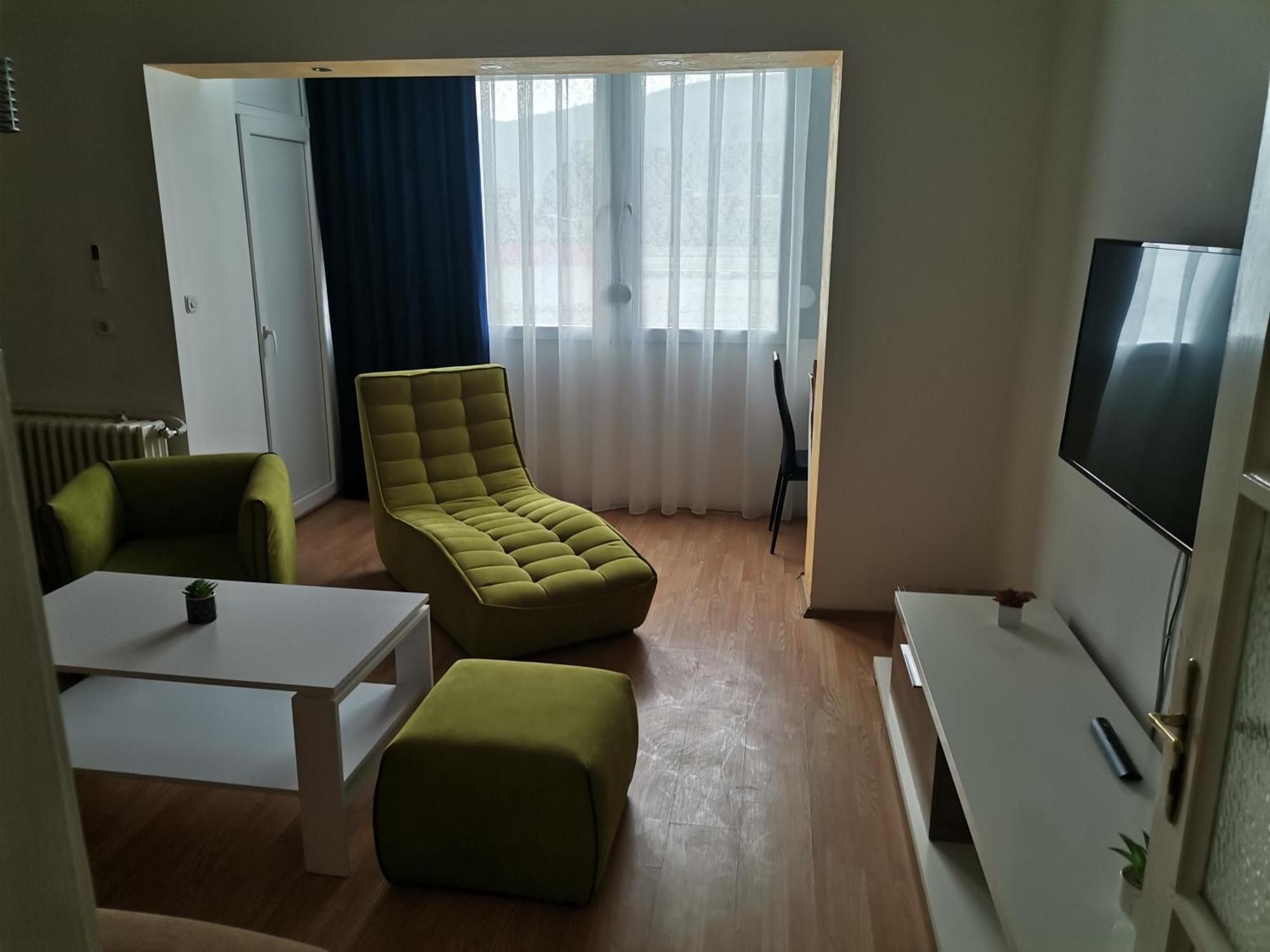 Calla 5 Apartment - Main Square, In The City Shopping Center - Parking Slot With Security And Video Camera Скопие Екстериор снимка
