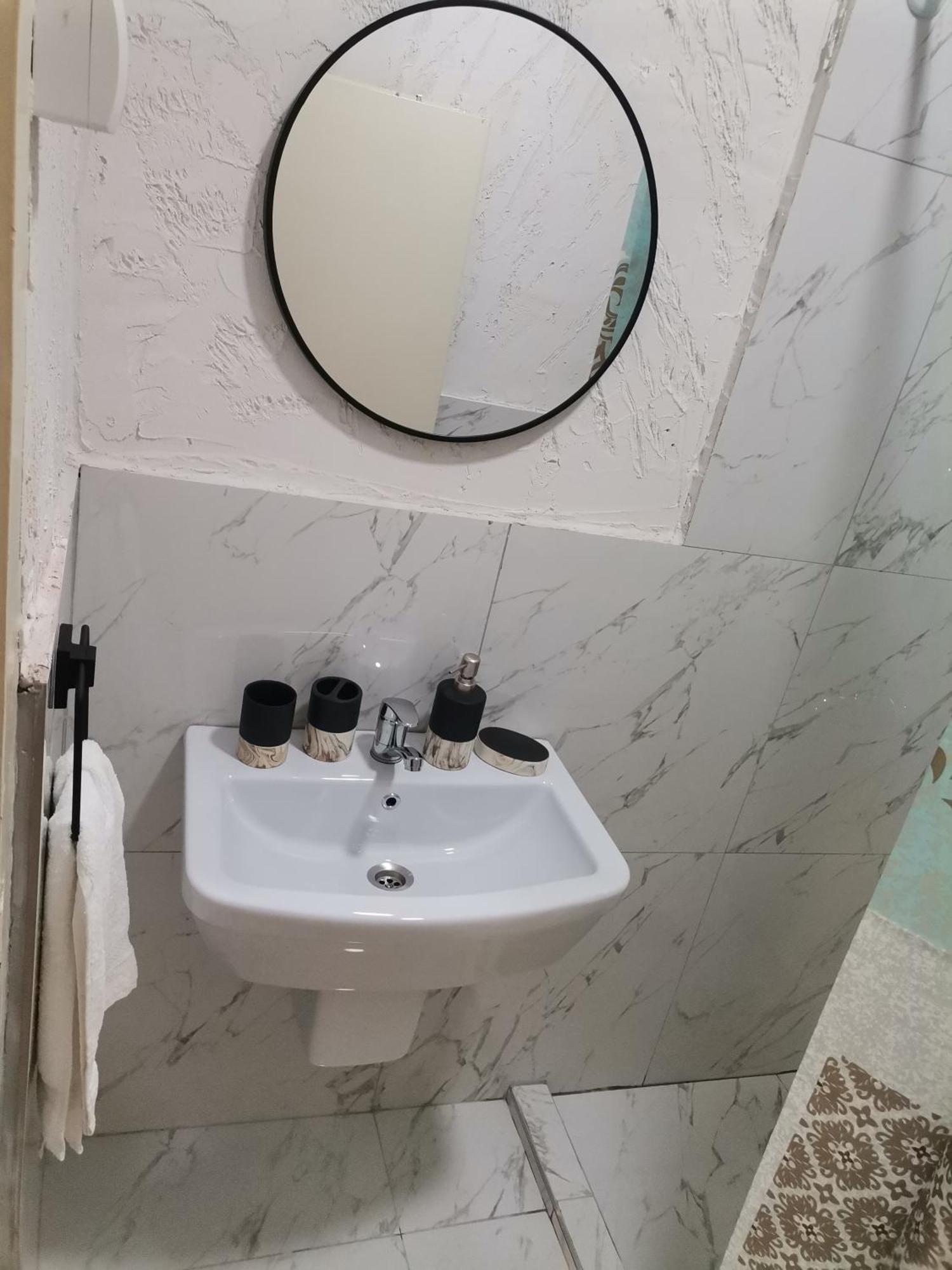 Calla 5 Apartment - Main Square, In The City Shopping Center - Parking Slot With Security And Video Camera Скопие Екстериор снимка