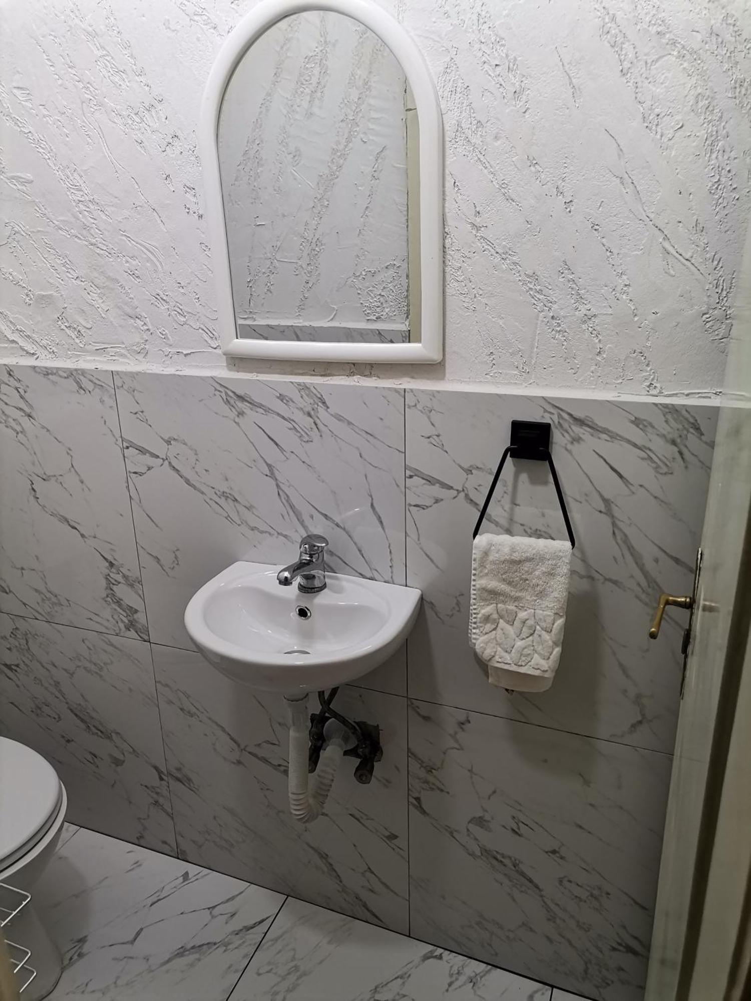 Calla 5 Apartment - Main Square, In The City Shopping Center - Parking Slot With Security And Video Camera Скопие Екстериор снимка